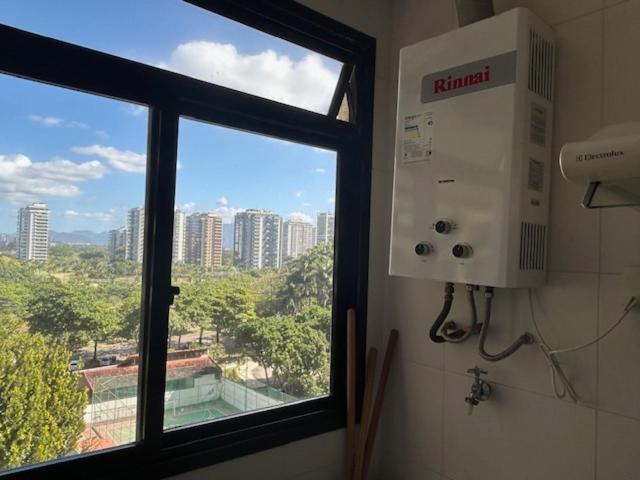 Lindo Apto No Barrabela, Todo Equipado, Com Arcondicionados Split Novos No Quarto E Na Sala, Limpissimo, Cheiroso, Novinho, Condominio Em Frente A Praia, Com Piscina Aquecida, Sauna, Quadra, Academia, Lavanderia, Salao De Beleza, Restaurantes, Mercad Rio de Janeiro Bagian luar foto