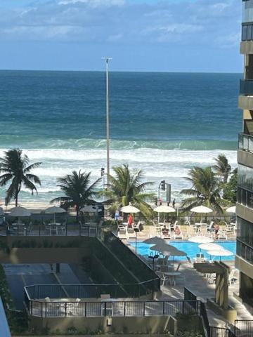 Lindo Apto No Barrabela, Todo Equipado, Com Arcondicionados Split Novos No Quarto E Na Sala, Limpissimo, Cheiroso, Novinho, Condominio Em Frente A Praia, Com Piscina Aquecida, Sauna, Quadra, Academia, Lavanderia, Salao De Beleza, Restaurantes, Mercad Rio de Janeiro Bagian luar foto